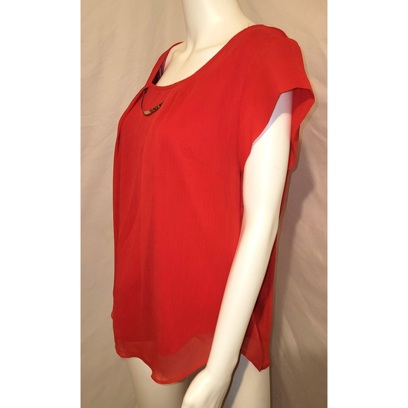 Layered Milano Blouse w/ Metal Embellishment - Size L - Picture 3 of 8